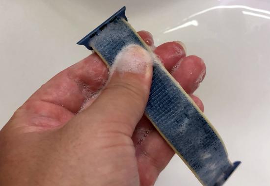 applewatch_band_clean_04